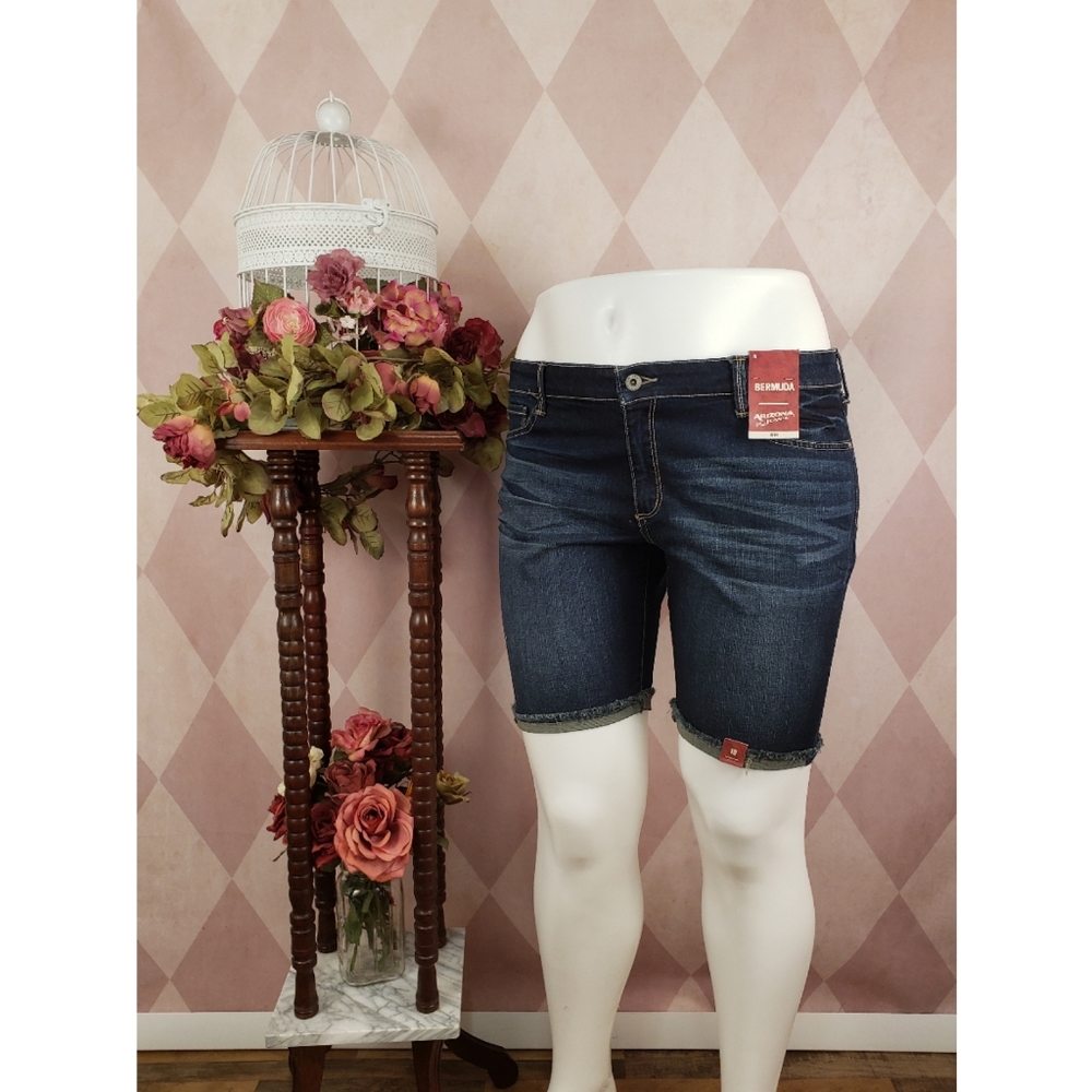 🆕️ Arizona | Dark Blue Bermuda Shorts